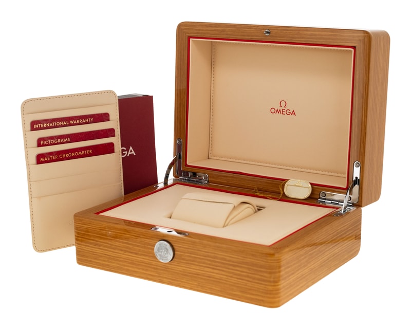 Omega Aqua Terra 150m Gents 220.10.38.20.03.001 Image 5